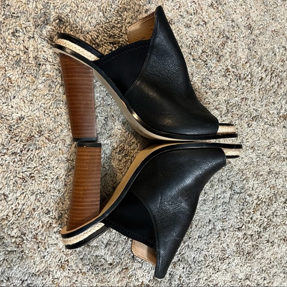 Calvin Klein Peggy Black Leather Sandals Size 7.5 - Picture 5 of 9